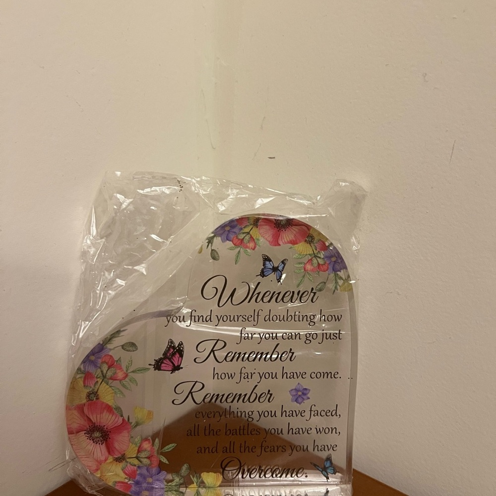 Floral Heart-Shaped Inspirational Plaque